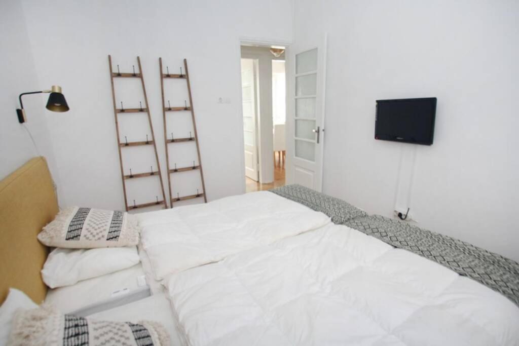 Casa A 50M Da Praia, Zona Central Da Nazaré Exterior foto